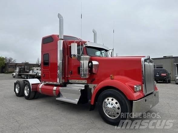 Kenworth W900L Naudoti vilkikai