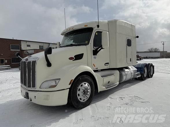 Peterbilt 579 Naudoti vilkikai