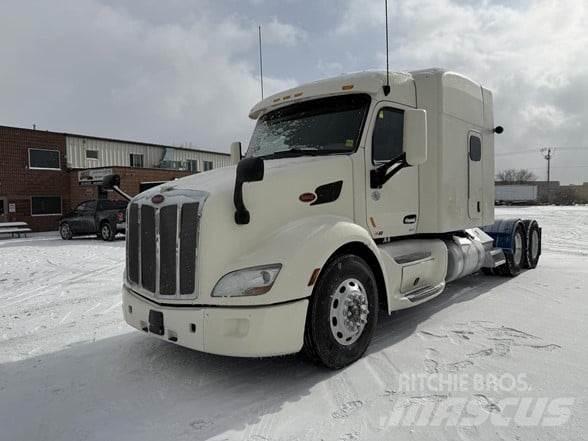 Peterbilt 579 Naudoti vilkikai