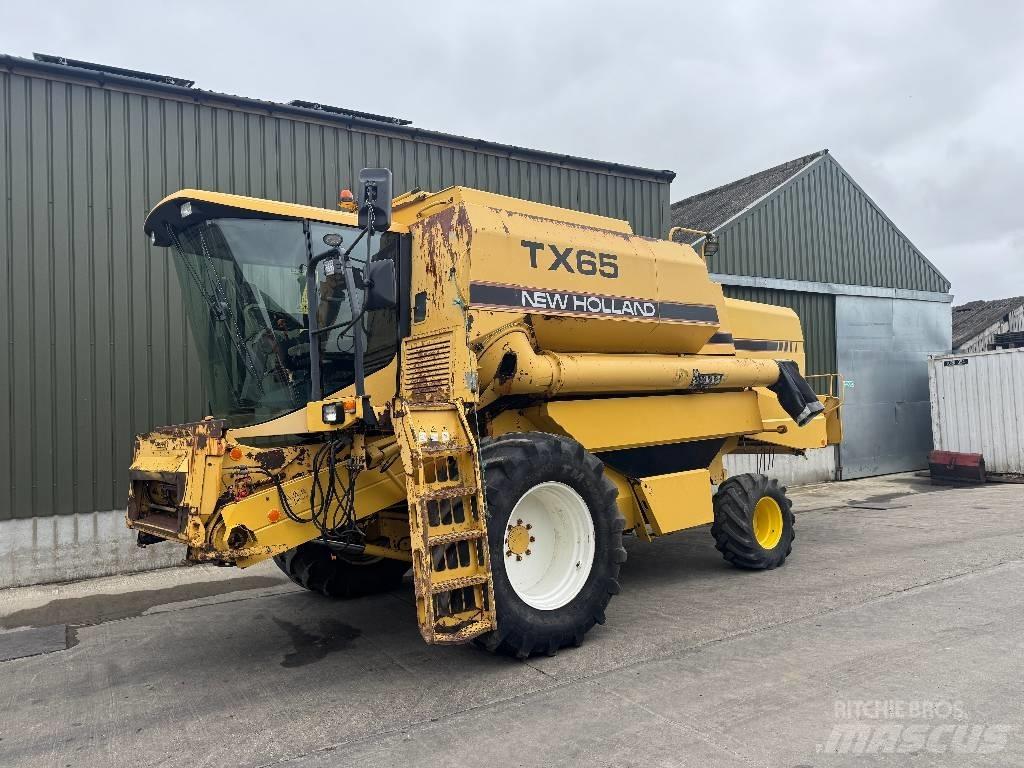 New Holland TX 65 Derliaus nuėmimo kombainai