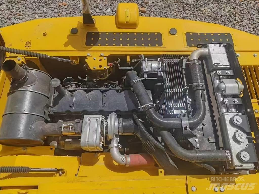 Komatsu 200-8 Vikšriniai ekskavatoriai