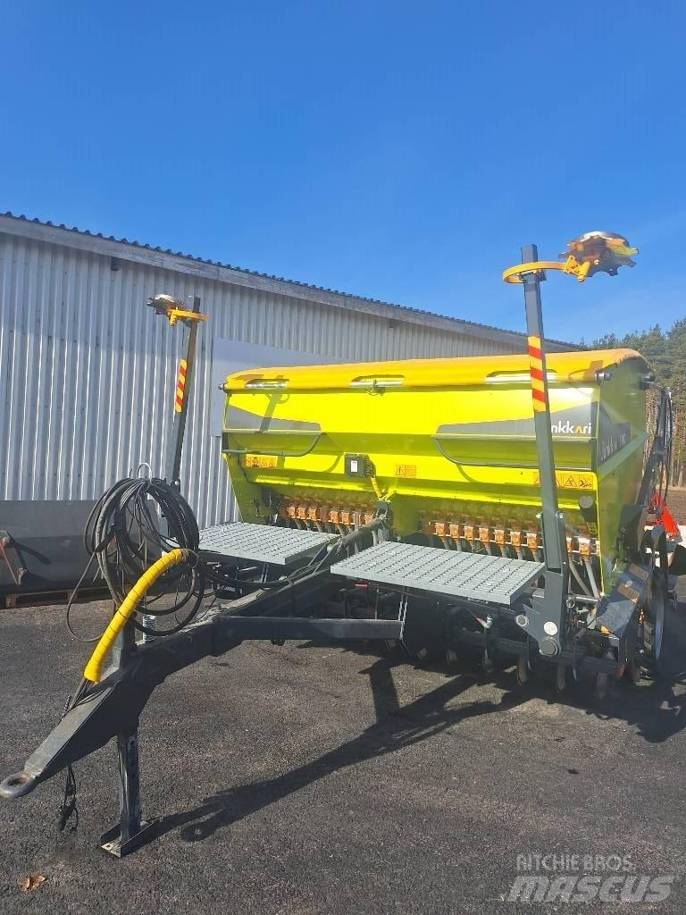 Junkkari S300 Plus Sėjamieji kombainai