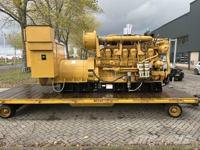 CAT 3512 - 1500 Dyzeliniai generatoriai