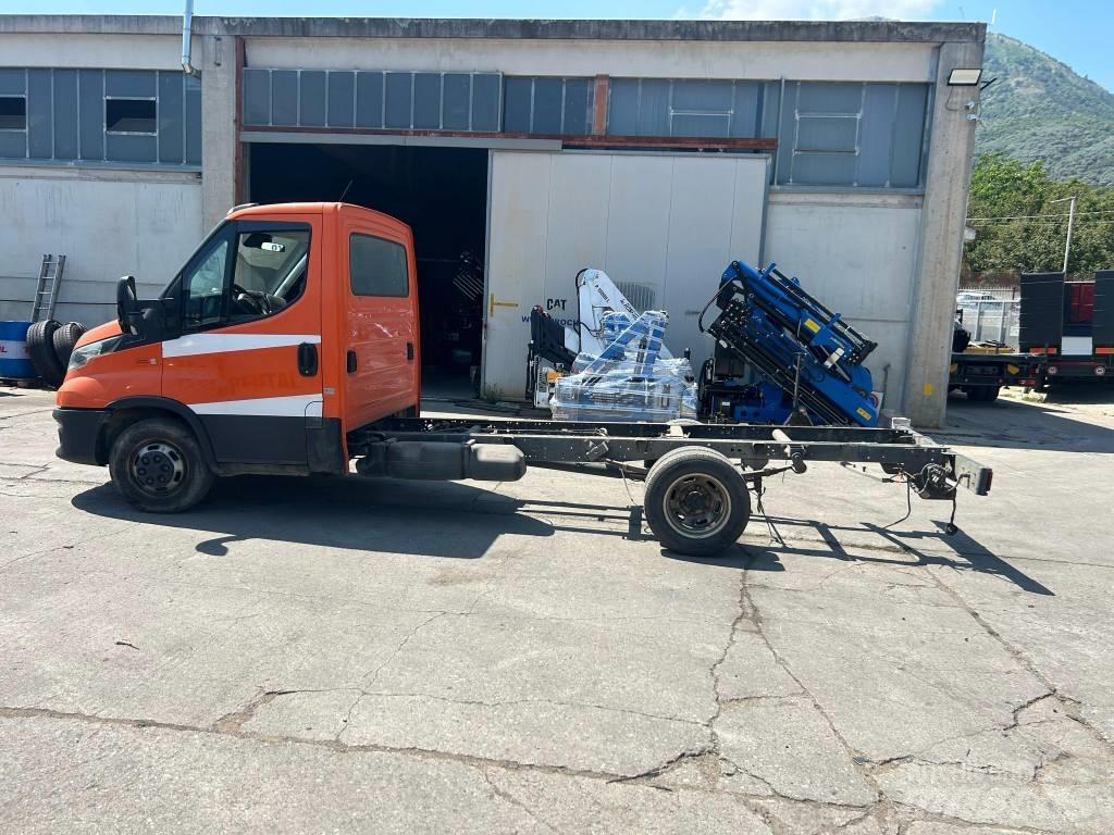 Iveco Daily 35-140 Sunkvežimiai su dengtu kėbulu