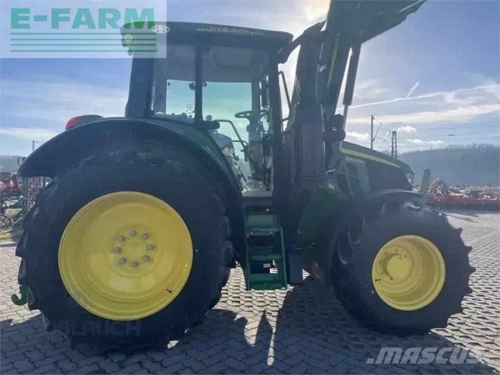 John Deere 6100m Traktoriai