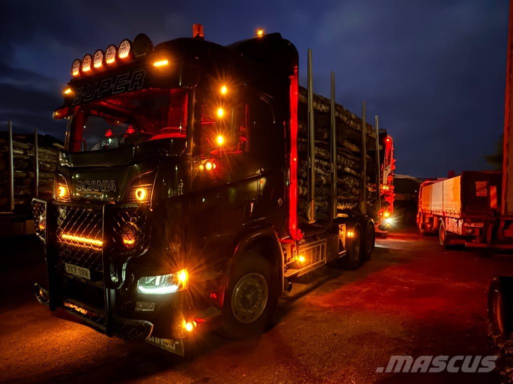 Scania R580B6X4HB Miškovežių vilkikai