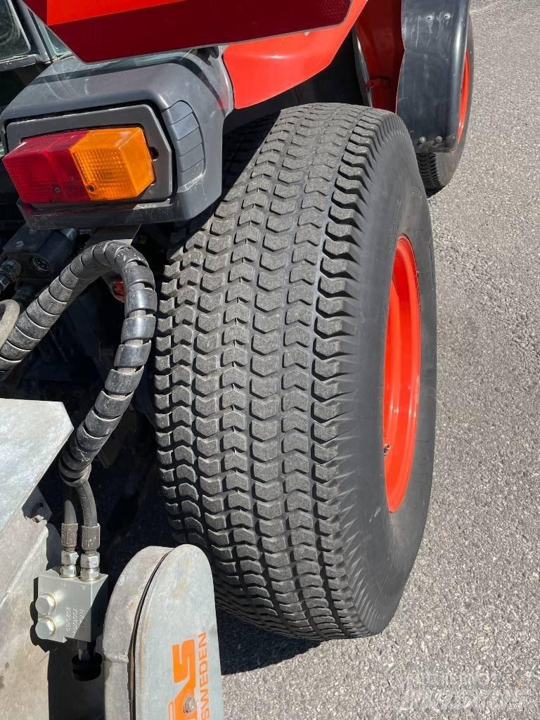 Kubota L4240 II HST Naudoti kompaktiški traktoriai