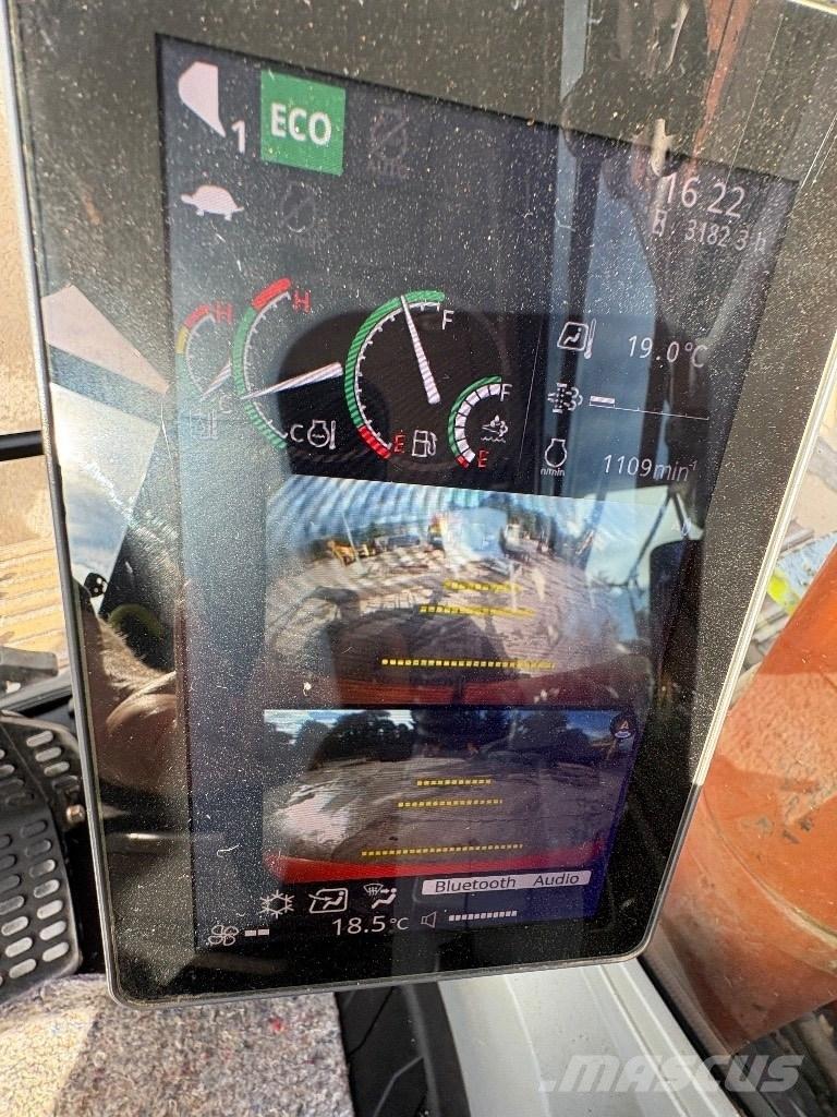 Hitachi ZX 210 LC-7 Vikšriniai ekskavatoriai