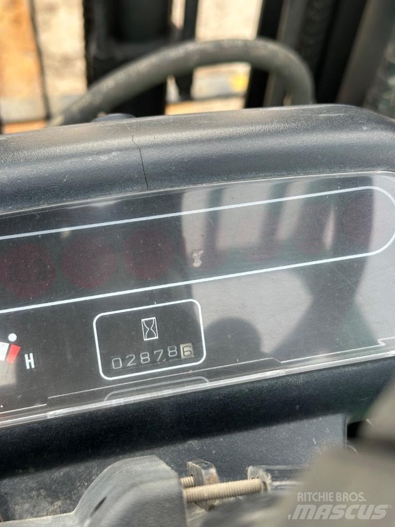 Mitsubishi FG18 LPG (dujiniai) krautuvai