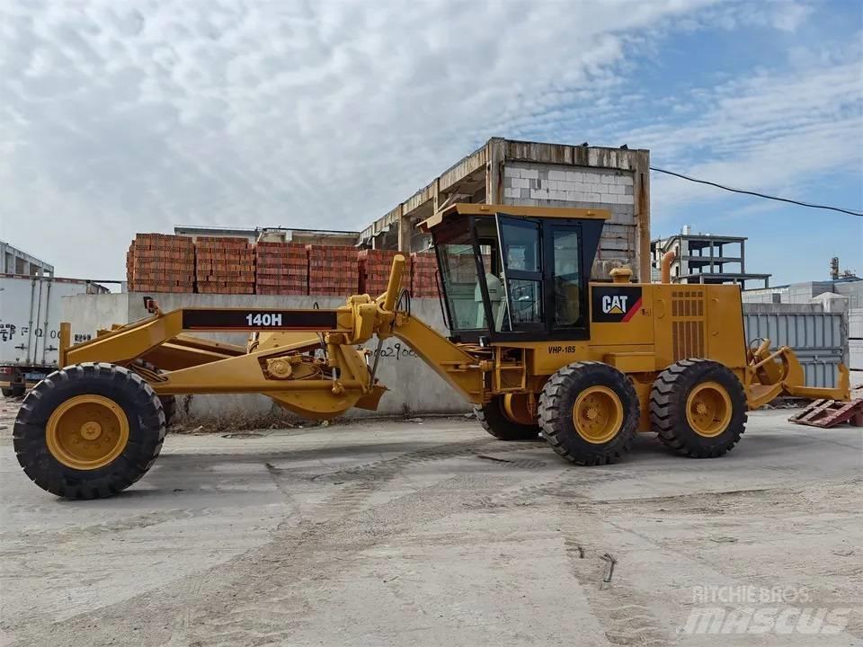 CAT 140H Greideriai
