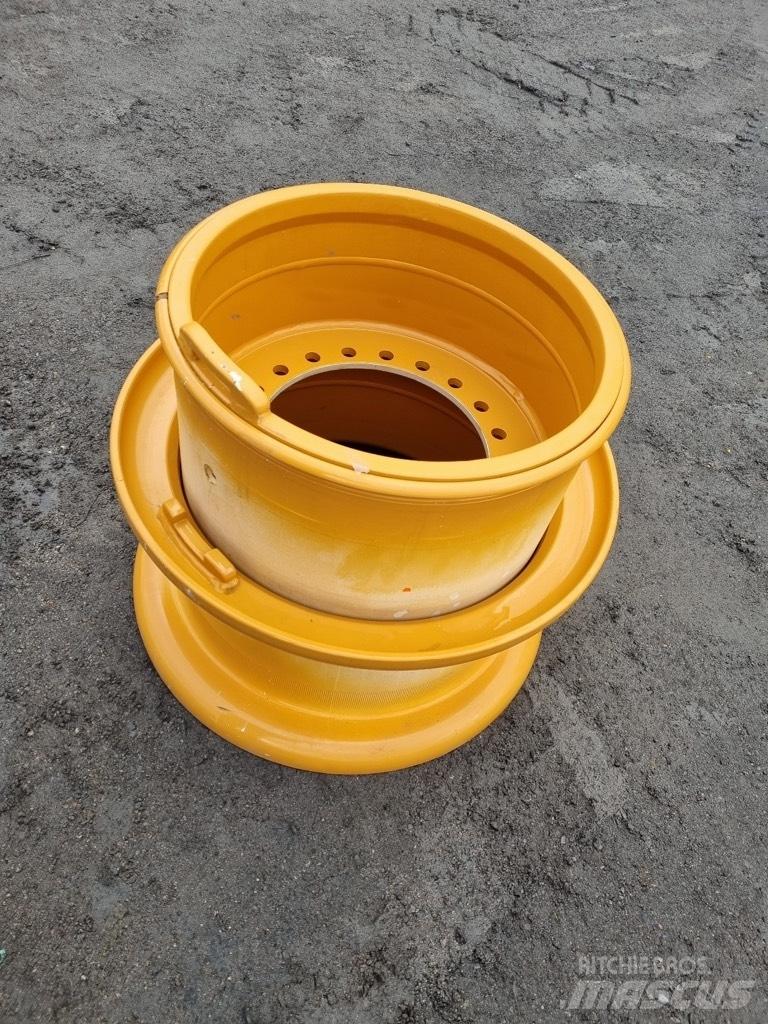 CASE 921 E rims Padangos, ratai ir ratlankiai