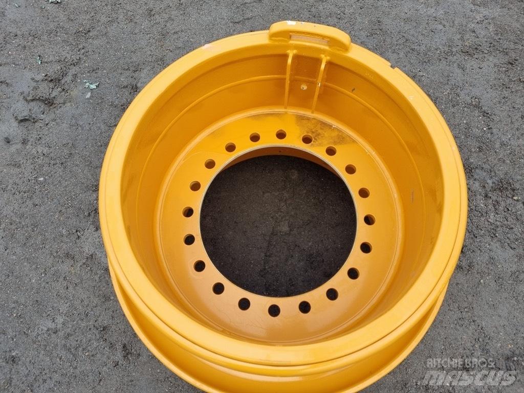 CASE 921 E rims Padangos, ratai ir ratlankiai