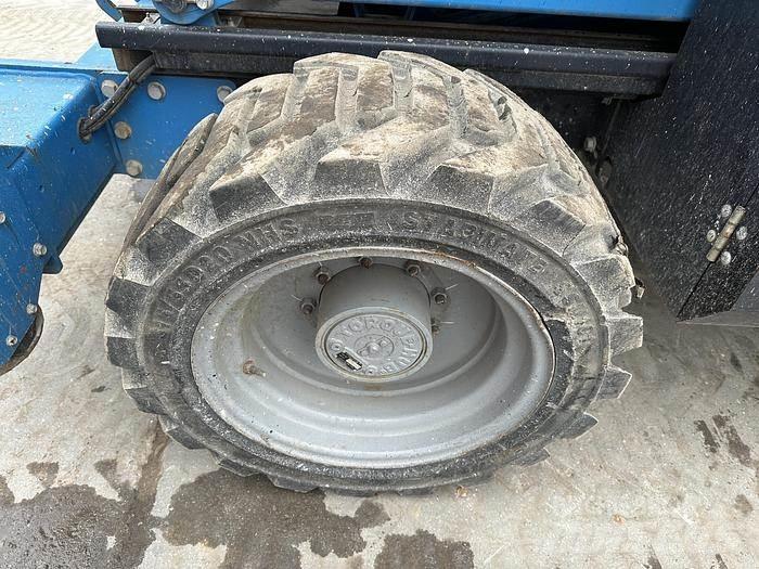 Genie GS5390RT Žirkliniai keltuvai