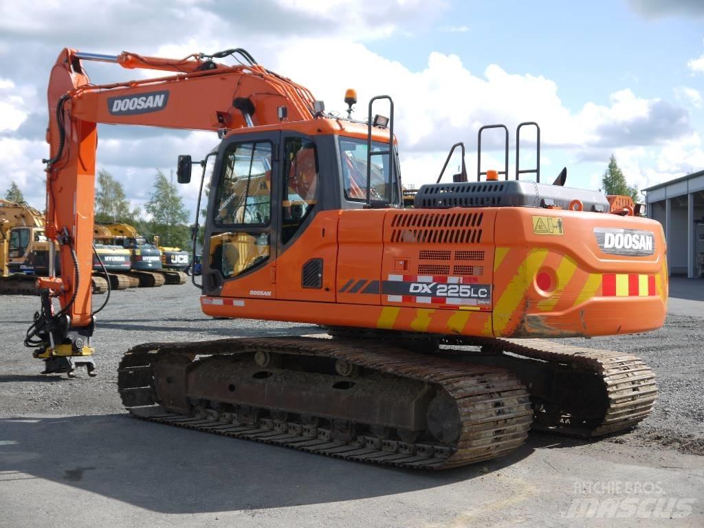 Doosan DX 225 LC-3 Vikšriniai ekskavatoriai