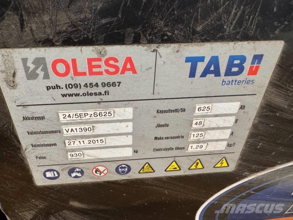CAT EP 18 KT Elektriniai šakiniai krautuvai
