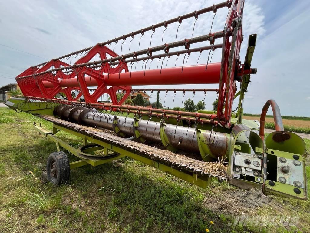 CLAAS C 540 Derliaus nuėmimo kombainų galvos