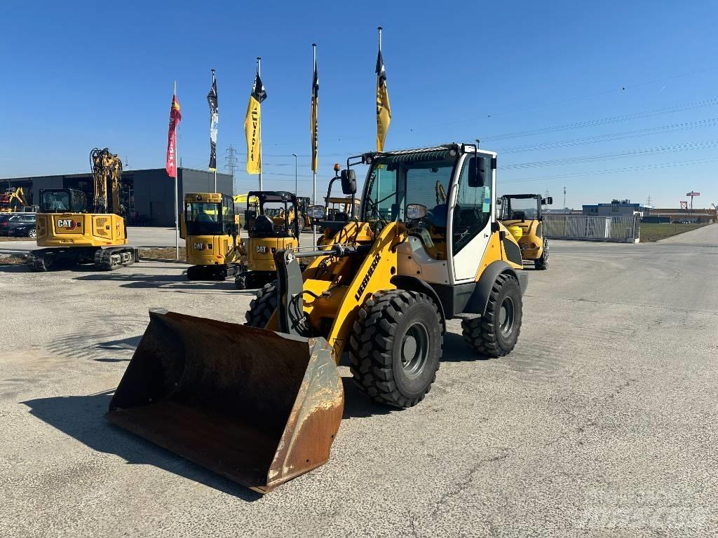Liebherr L 506 Naudoti ratiniai krautuvai