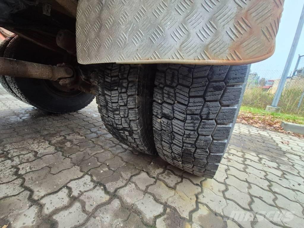 Scania P360 Savivarčių priekabų vilkikai