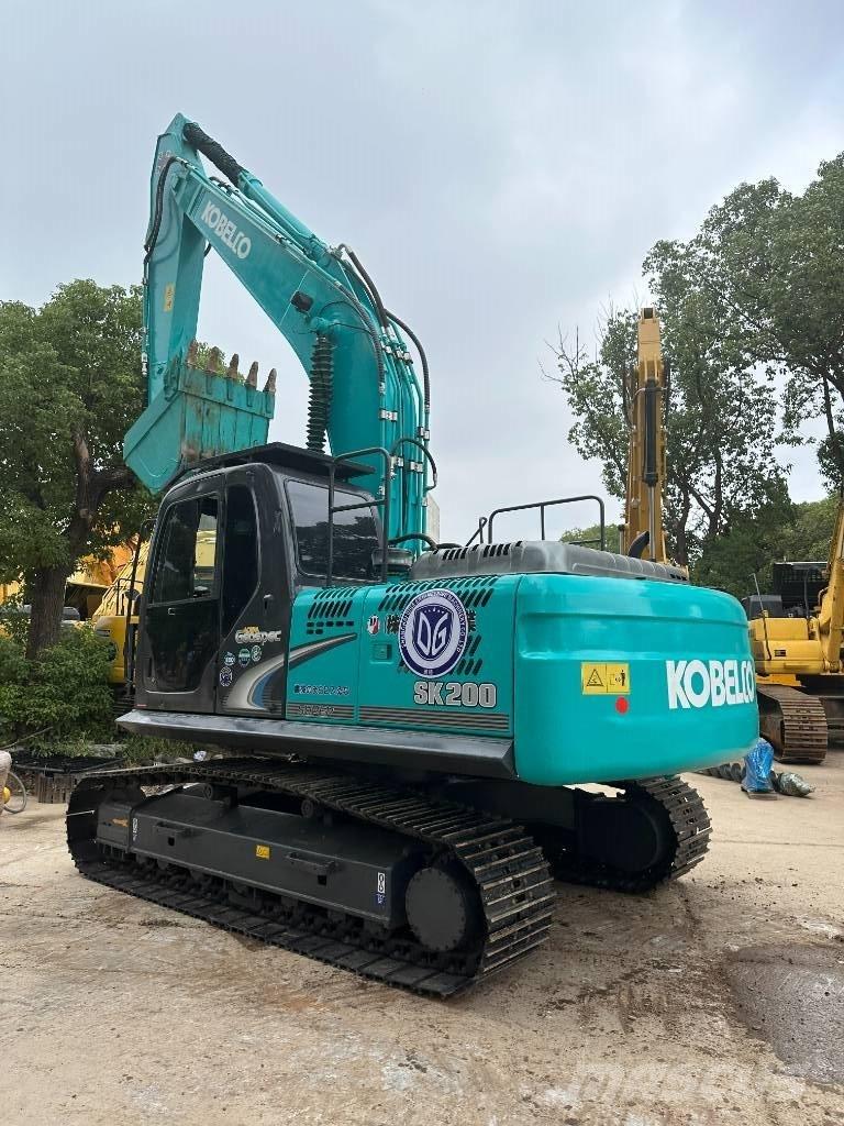 Kobelco SK 200-8 Vikšriniai ekskavatoriai