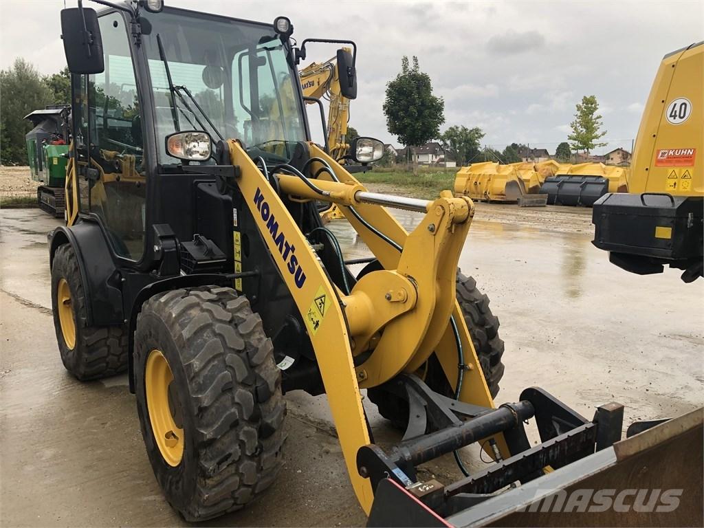 Komatsu WA70M-8 Mini krautuvai