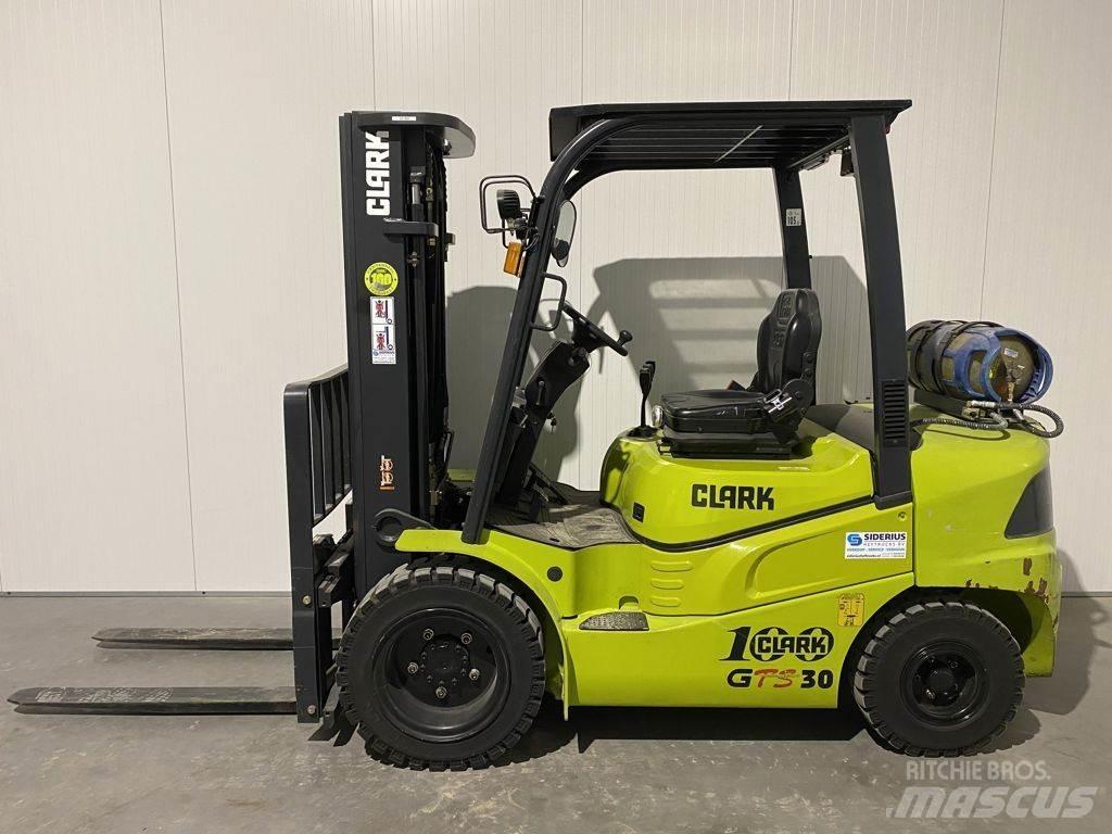 Clark GTS30 LPG (dujiniai) krautuvai