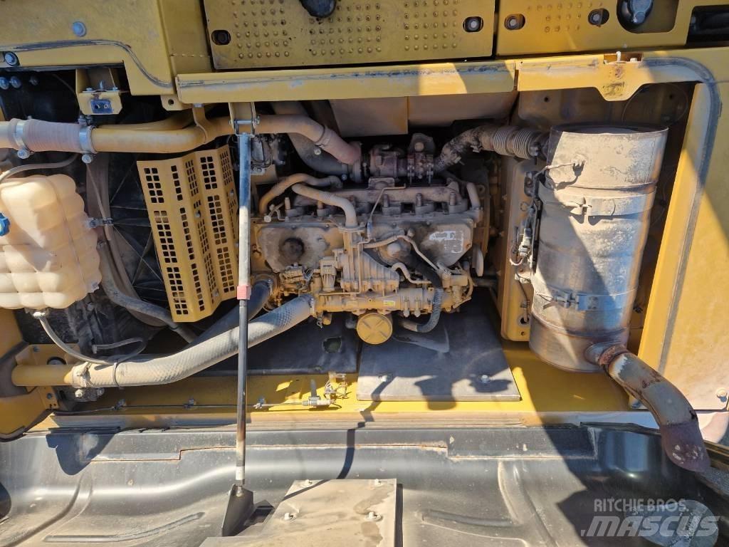 CAT 320 EL Vikšriniai ekskavatoriai