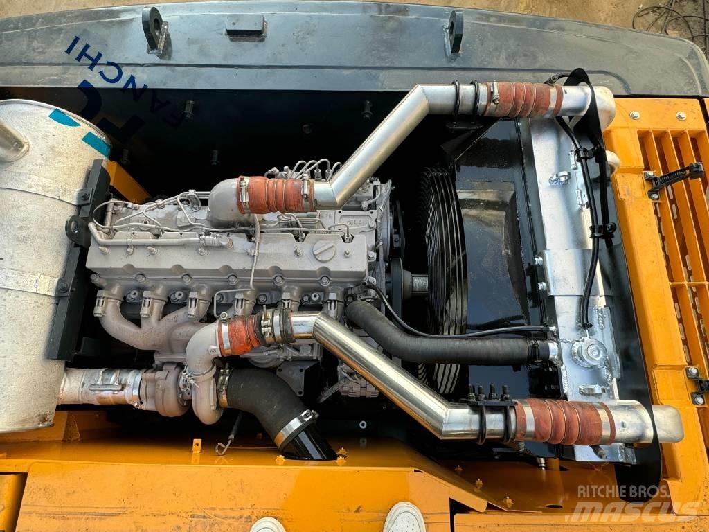 Hyundai 300LC-9S Vikšriniai ekskavatoriai