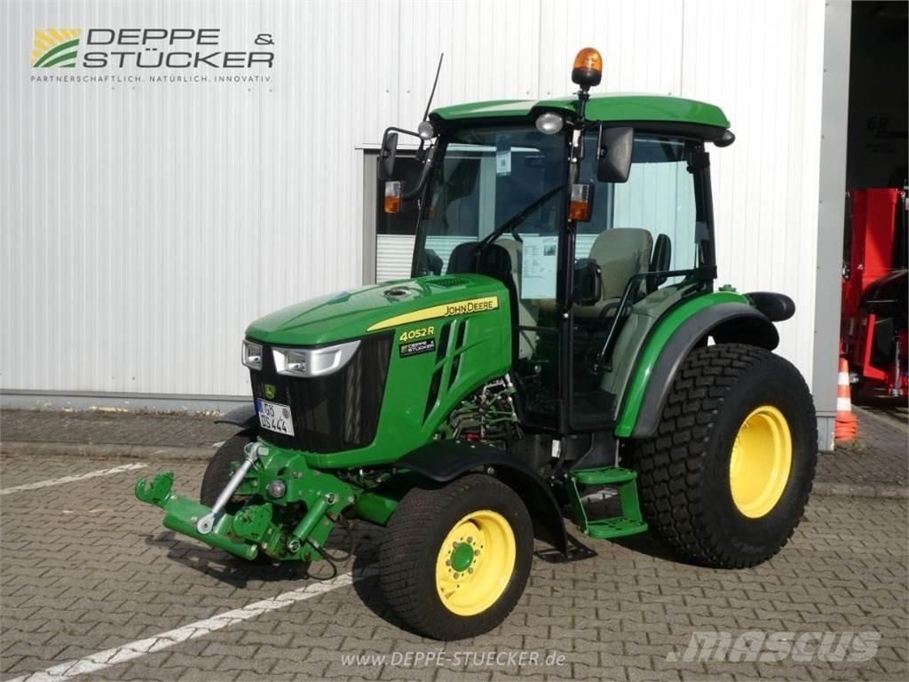 John Deere 4052R Naudoti kompaktiški traktoriai