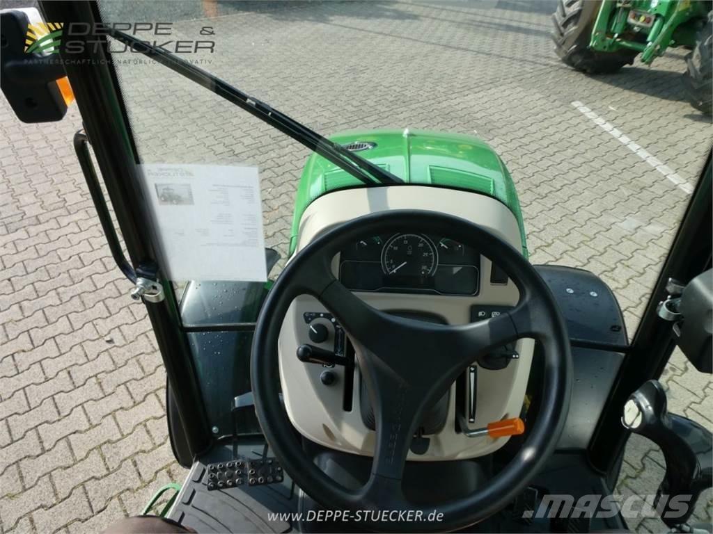 John Deere 4052R Naudoti kompaktiški traktoriai