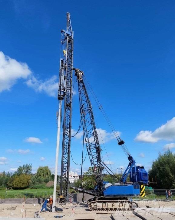 Hitachi KH300-3 PD Vikšriniai kranai