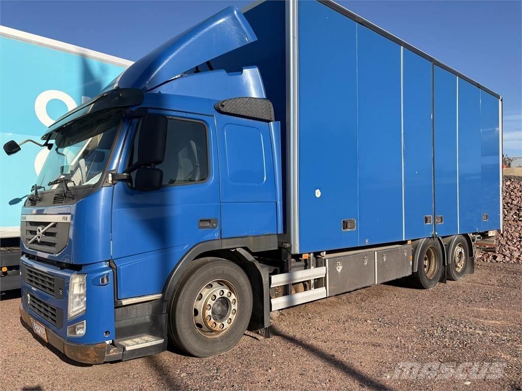 Volvo FM330 6x2 Sunkvežimiai su dengtu kėbulu
