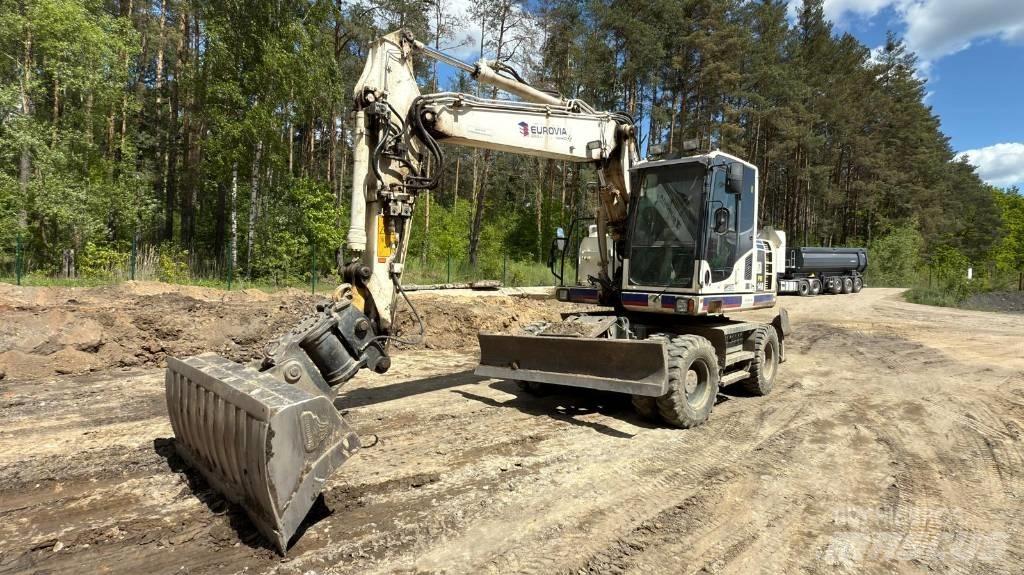 Komatsu PW 148-8 Ratiniai ekskavatoriai