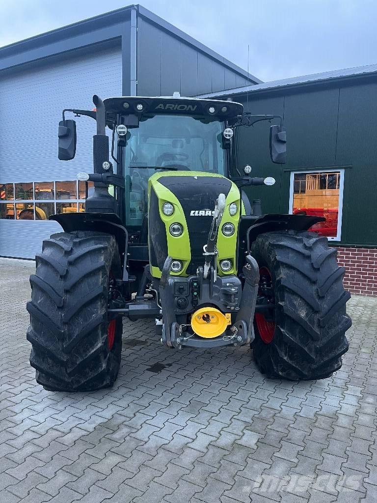 CLAAS Arion 660 Traktoriai