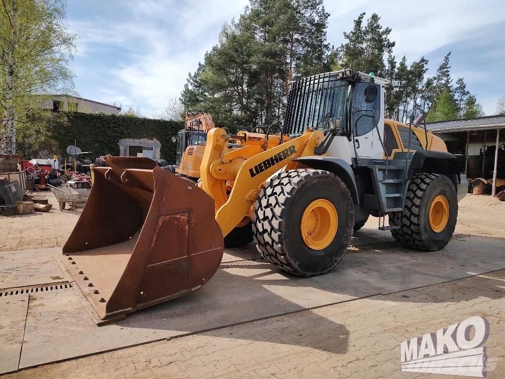 Liebherr L 576 Naudoti ratiniai krautuvai