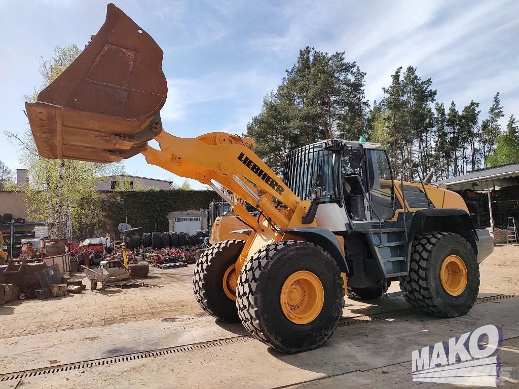 Liebherr L 576 Naudoti ratiniai krautuvai