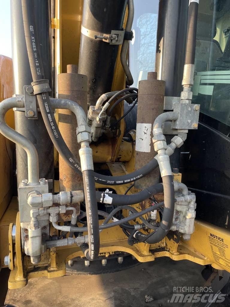 CAT M 313 D Ratiniai ekskavatoriai