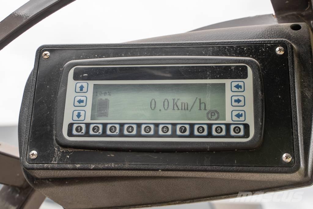 Manitou ME 435 Elektriniai šakiniai krautuvai