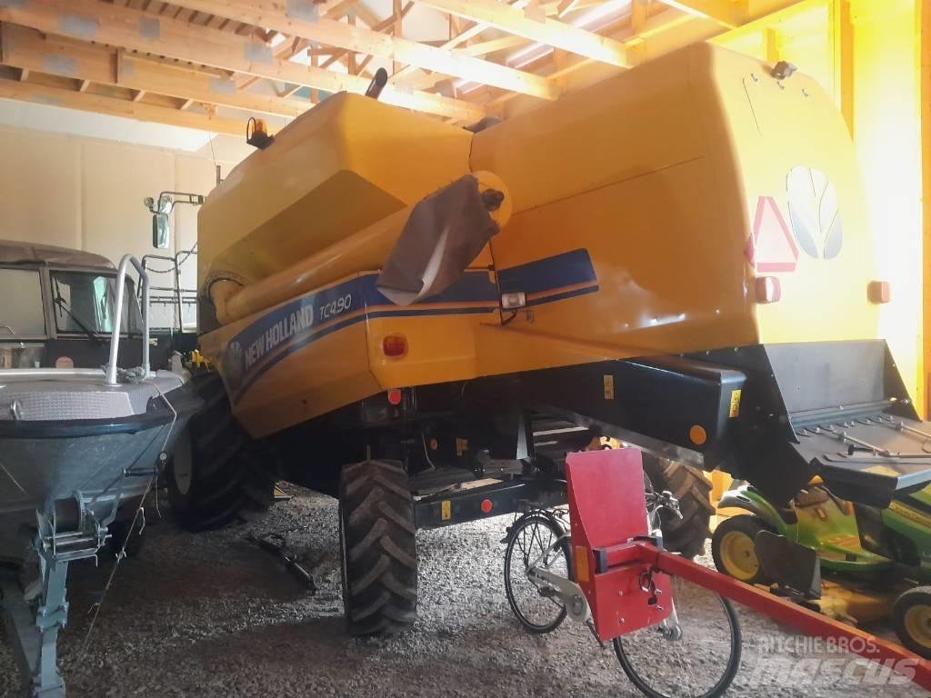 New Holland TC 4.90 Derliaus nuėmimo kombainai