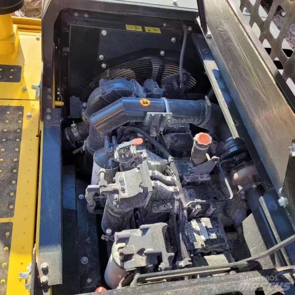 Komatsu PC 450 Vikšriniai ekskavatoriai