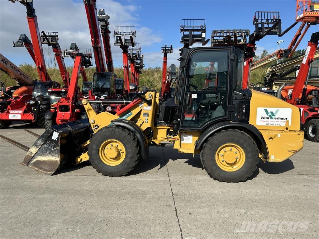 CAT 906 (9145) Daugiafunkciniai pakrovėjai