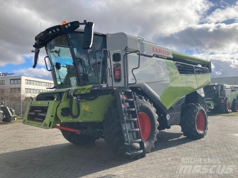 CLAAS LEXION 7500 Derliaus nuėmimo kombainai