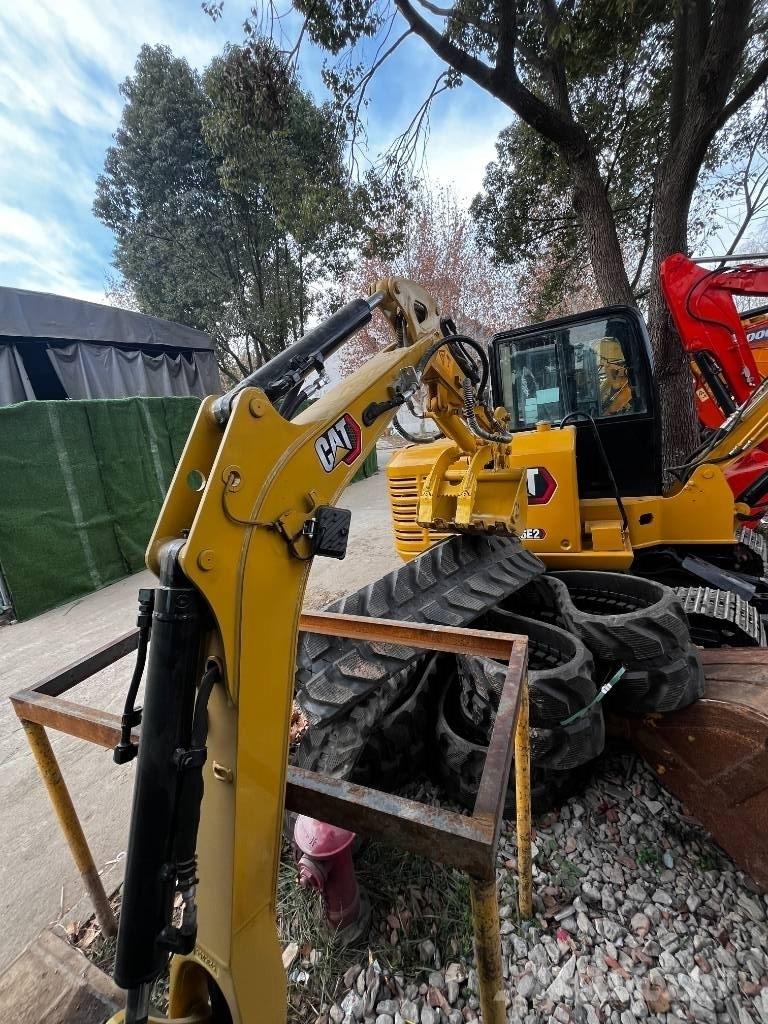 CAT 302 CR Mini ekskavatoriai < 7 t