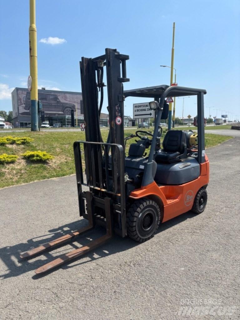 Toyota FG 15 N LPG (dujiniai) krautuvai
