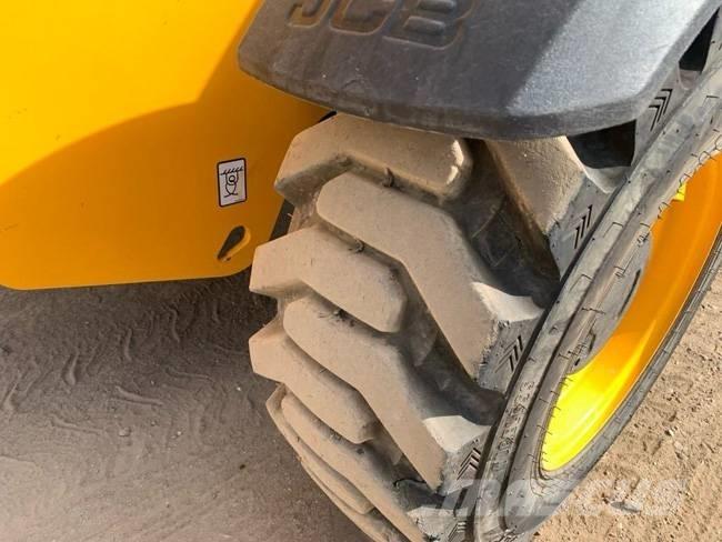 JCB 525-60 Teleskopiniai krautuvai