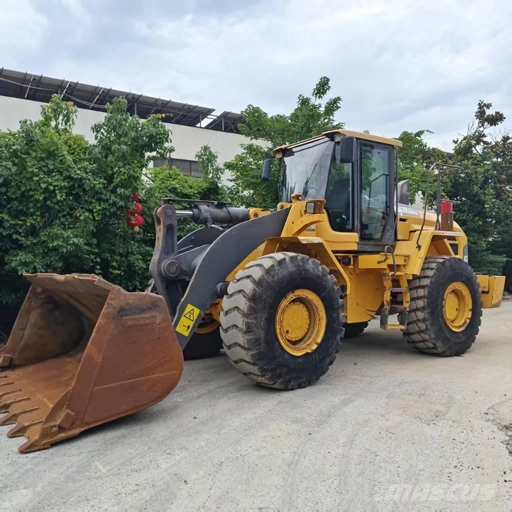 Volvo L 105 Naudoti ratiniai krautuvai