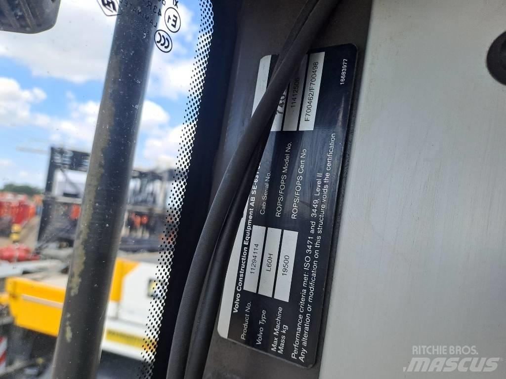 Volvo L60H Naudoti ratiniai krautuvai