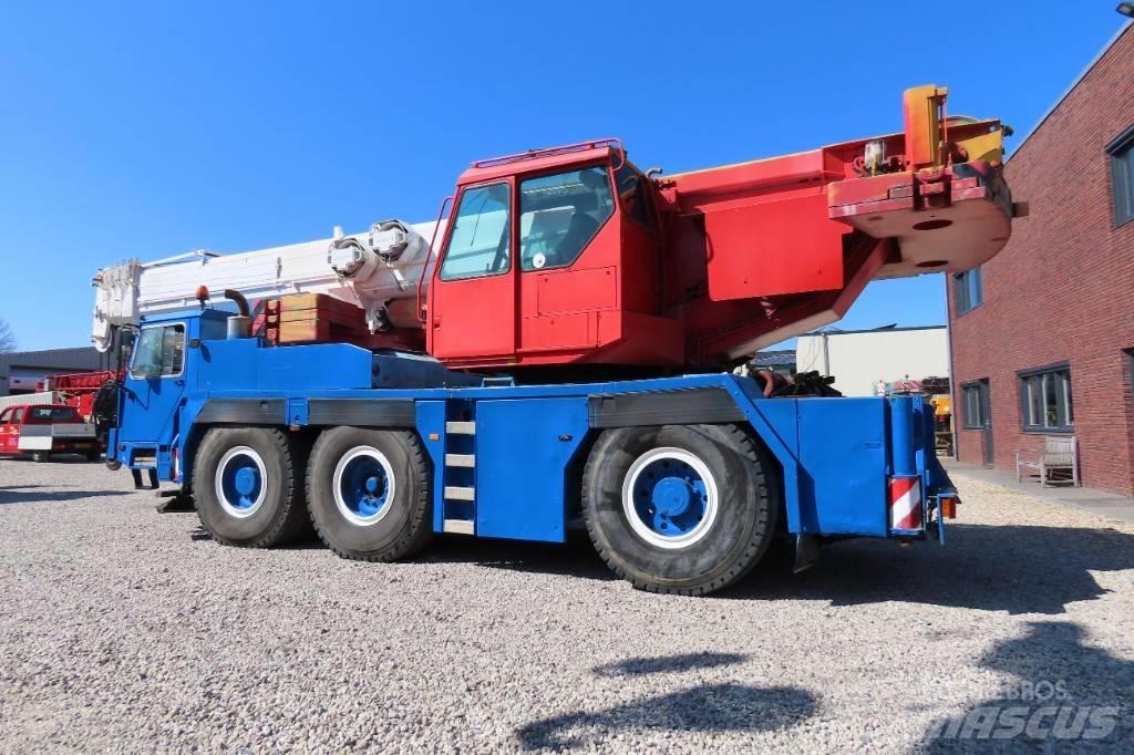 Liebherr LTM 1050-1 Visureigiai kranai