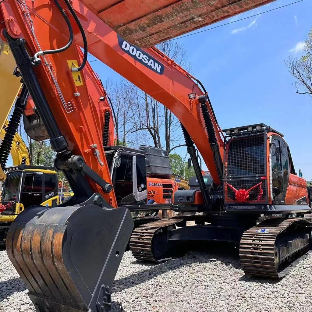 Doosan DX 225 LC Vikšriniai ekskavatoriai