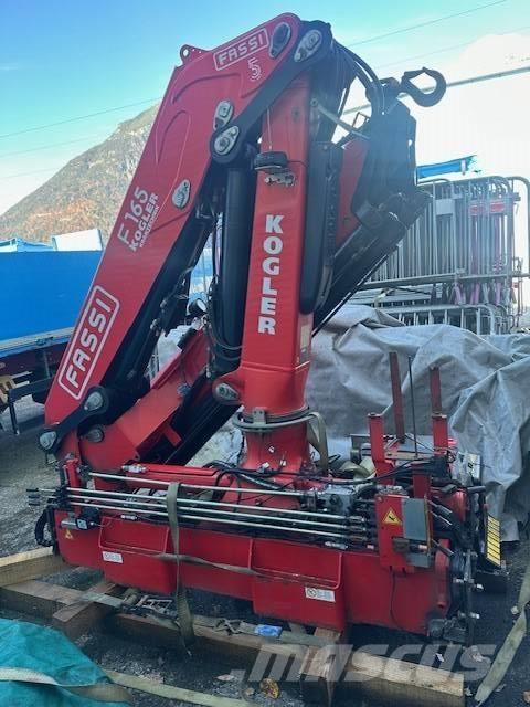 Fassi F 165 Keltuvai-krautuvai