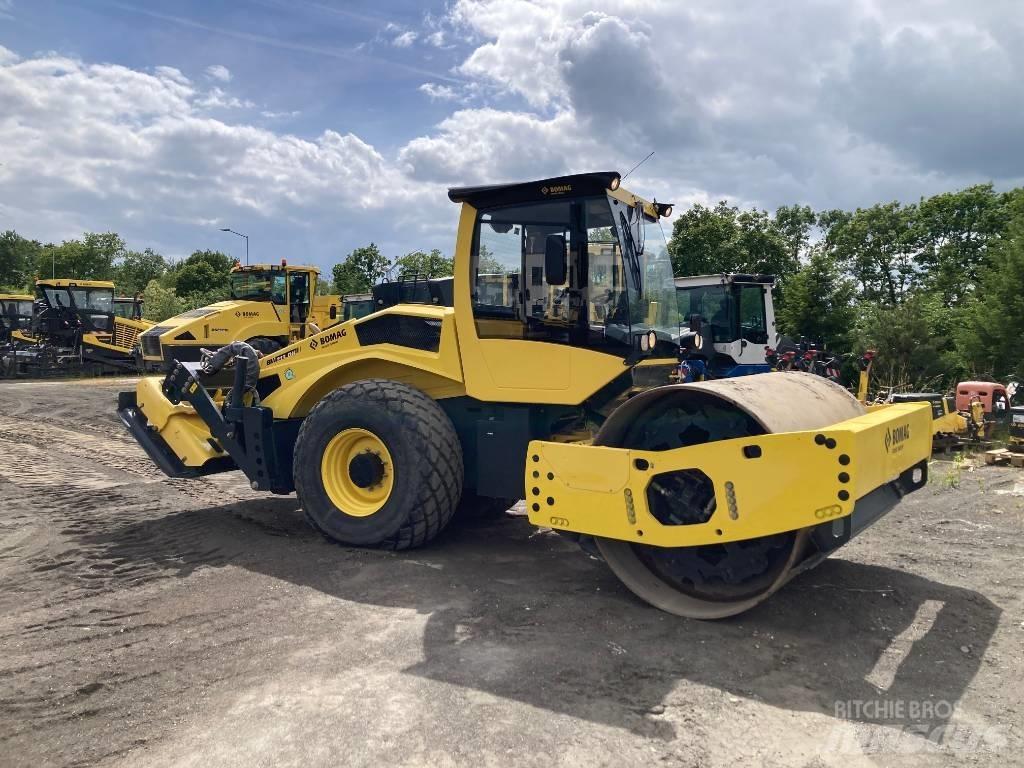 Bomag BW 213 DH-5 Vieno būgno volai